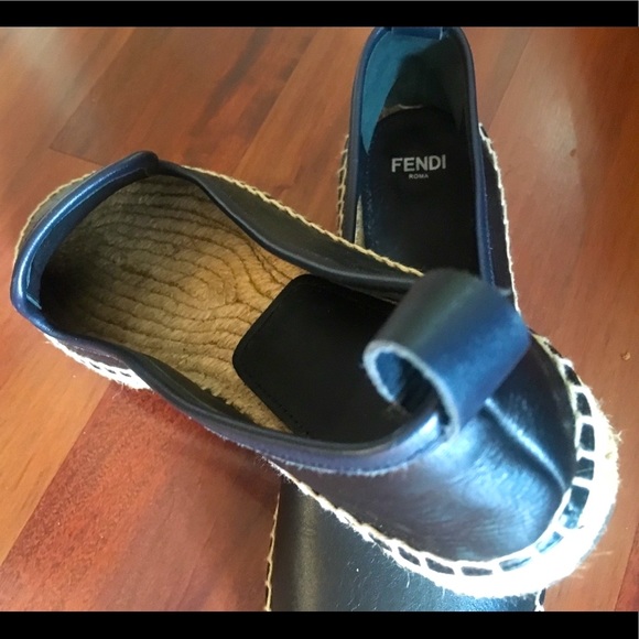 FENDI Leather Croc Embossed Cap toe Espadrille - Picture 5 of 8